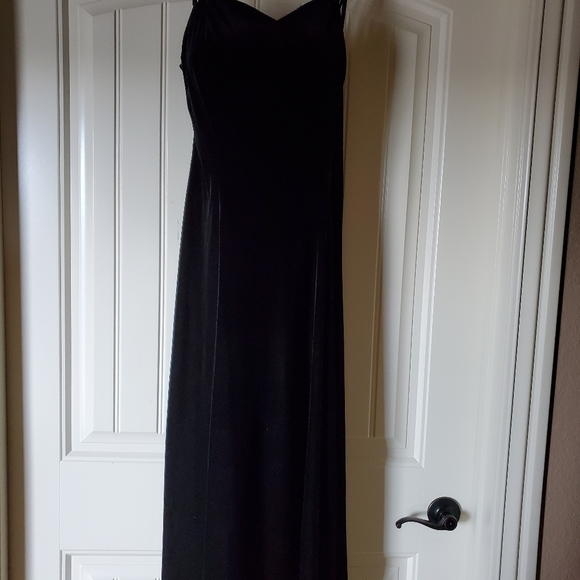 Black Velvet Dress - Picture 1 of 3